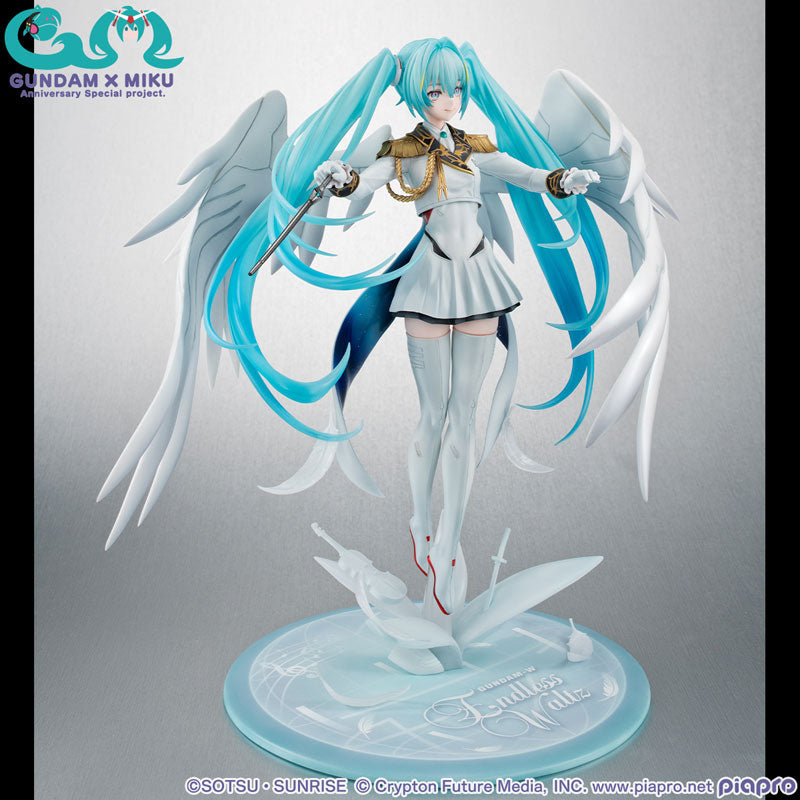 【Pré-encomenda】Personagens Piapro - Shin Kidou Senki Gundam Wing Endless Waltz - Hatsune Miku - Projeto especial de aniversário de Gundam x Miku - Lucrea - Wing Gundam Zero EW (MegaHouse)