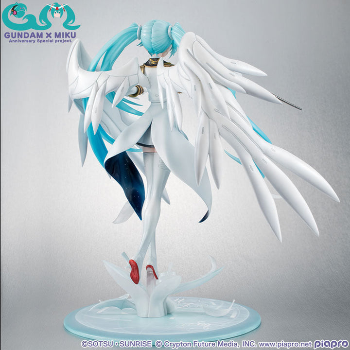 【Pré-encomenda】Personagens Piapro - Shin Kidou Senki Gundam Wing Endless Waltz - Hatsune Miku - Projeto especial de aniversário de Gundam x Miku - Lucrea - Wing Gundam Zero EW (MegaHouse)