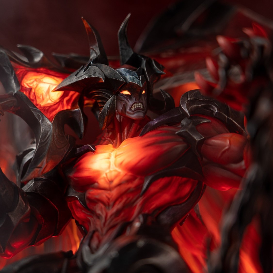 League of Legends - Aatrox Statue (Jimei Palace)