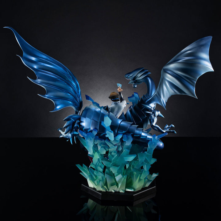 MegaHouse-Yu-Gi-Oh_-Blue-EyesAlternativeWhiteDragon-Blue-EyesWhiteDragon-KaibaSeto-V.S.Series