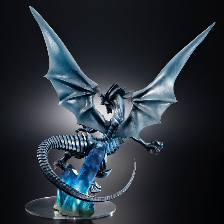 MegaHouse-Yu-Gi-Oh_-Blue-EyesWhiteDragon-ArtWorksMonsters-_HolographicEdition