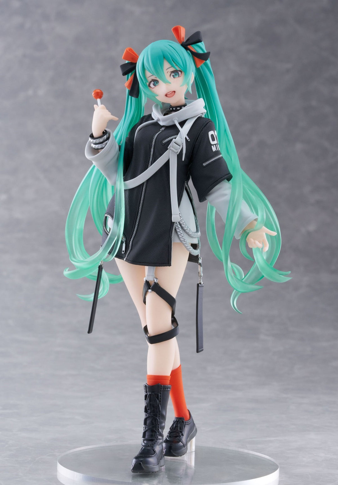 Taito-Vocaloid-HatsuneMiku-HatsuneMikuFashionSeries-Punk