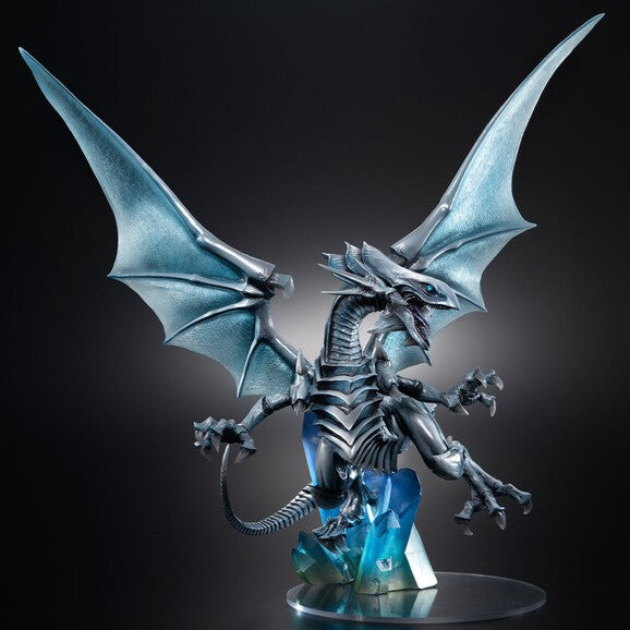 Yu-Gi-Oh_DuelMonsters-Blue-EyesWhiteDragon-ArtWorksMonsters-_HolographicEdition_MegaHouse